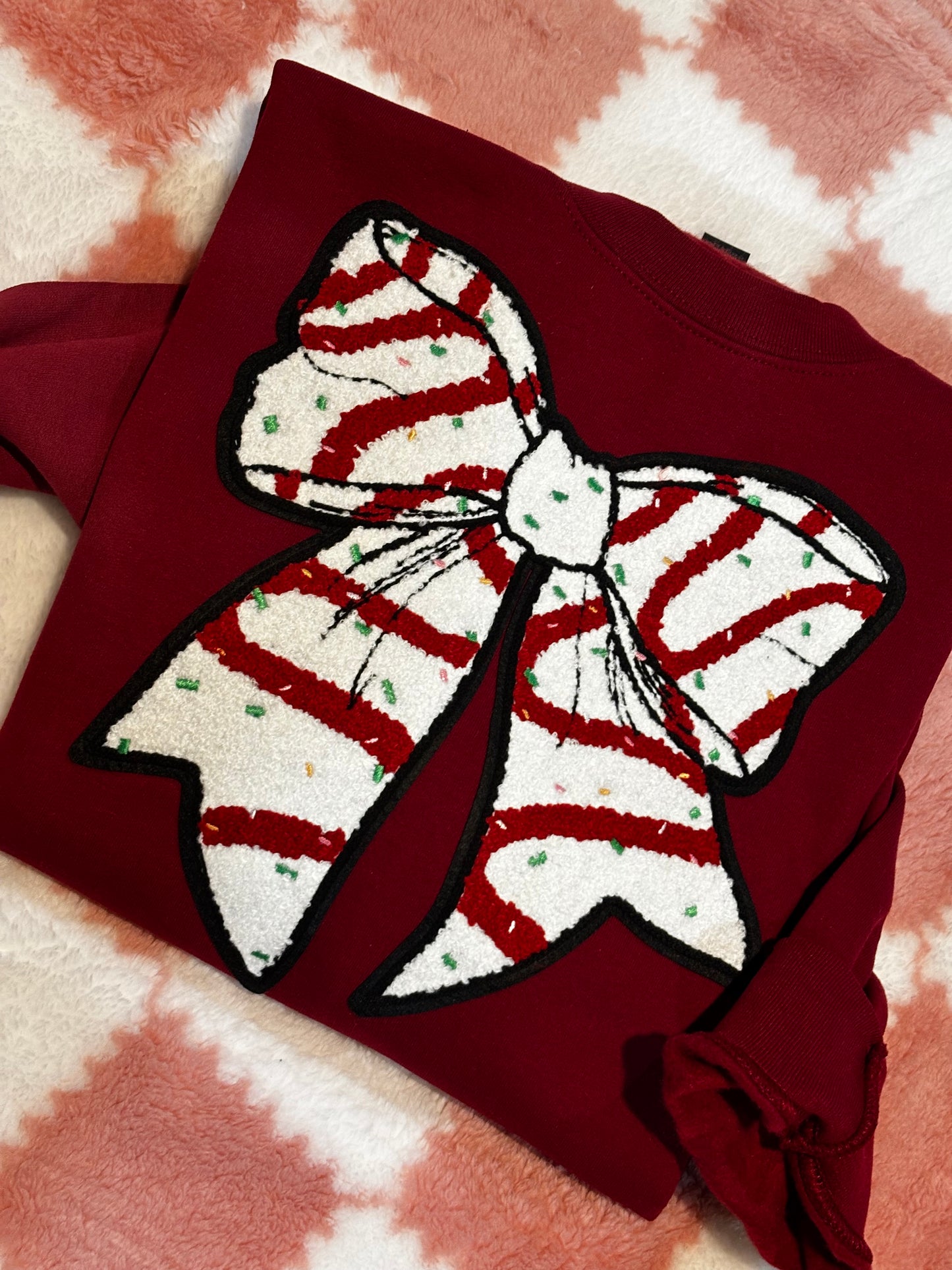 Christmas cake bow crewneck sweatshirt